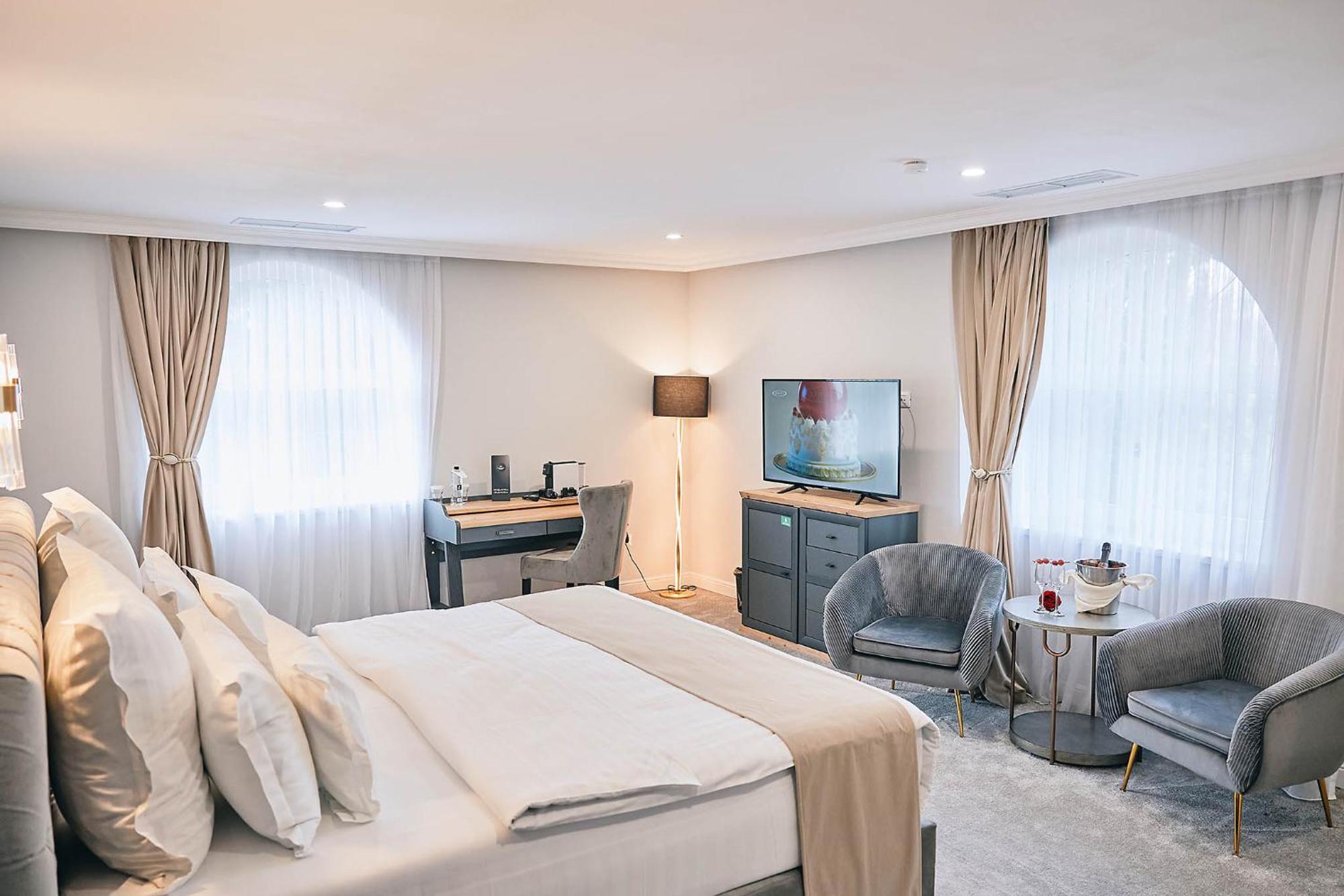 Lacul Verde Resort Ploeszti Zewnętrze zdjęcie
