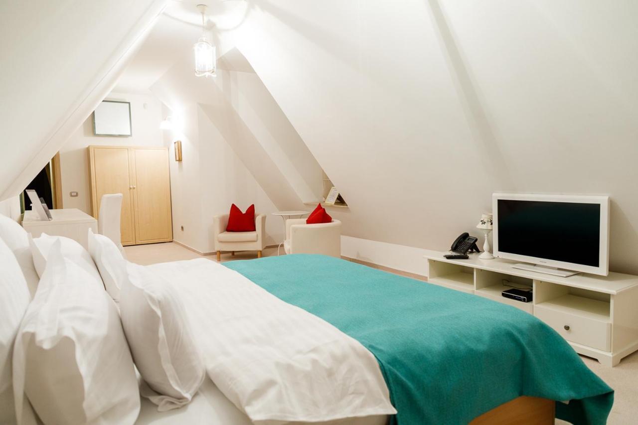 Lacul Verde Resort Ploeszti Zewnętrze zdjęcie