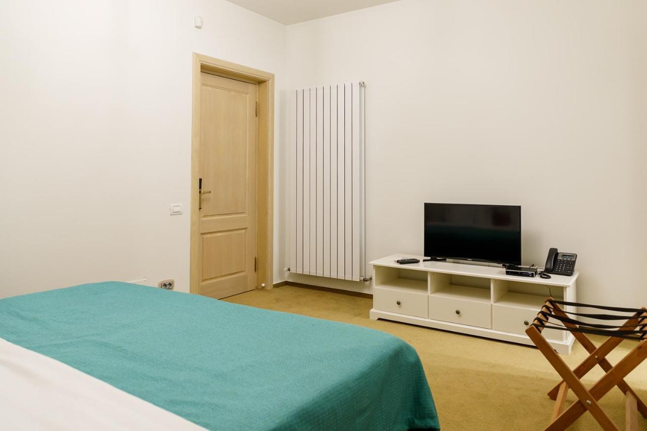 Lacul Verde Resort Ploeszti Zewnętrze zdjęcie